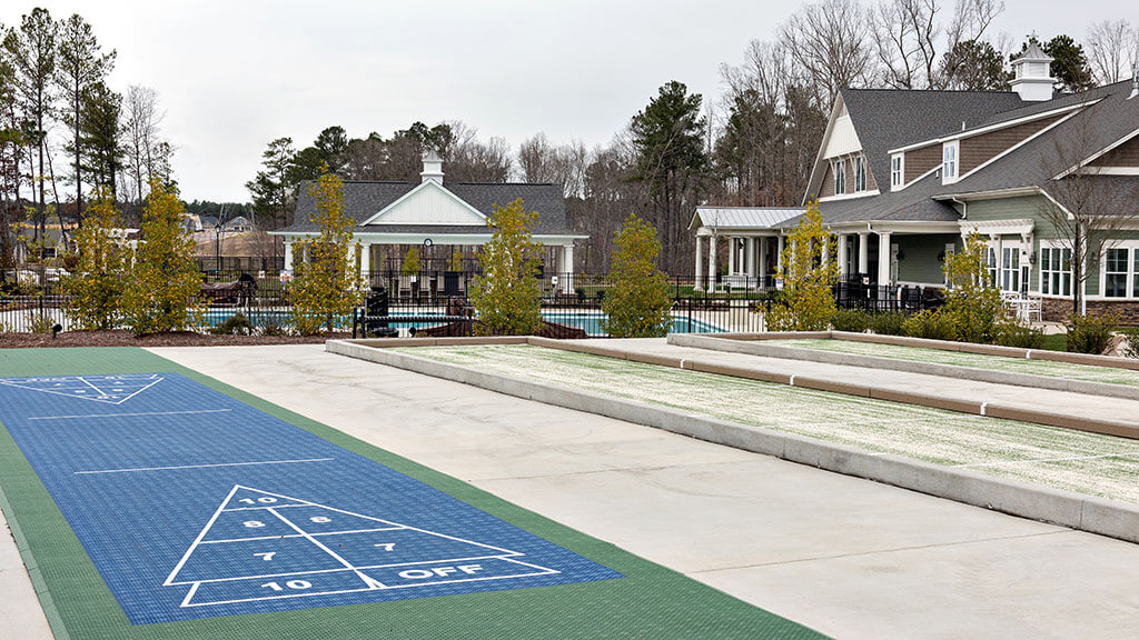 Creekside at Bethpage bocce and shuffleboard courts