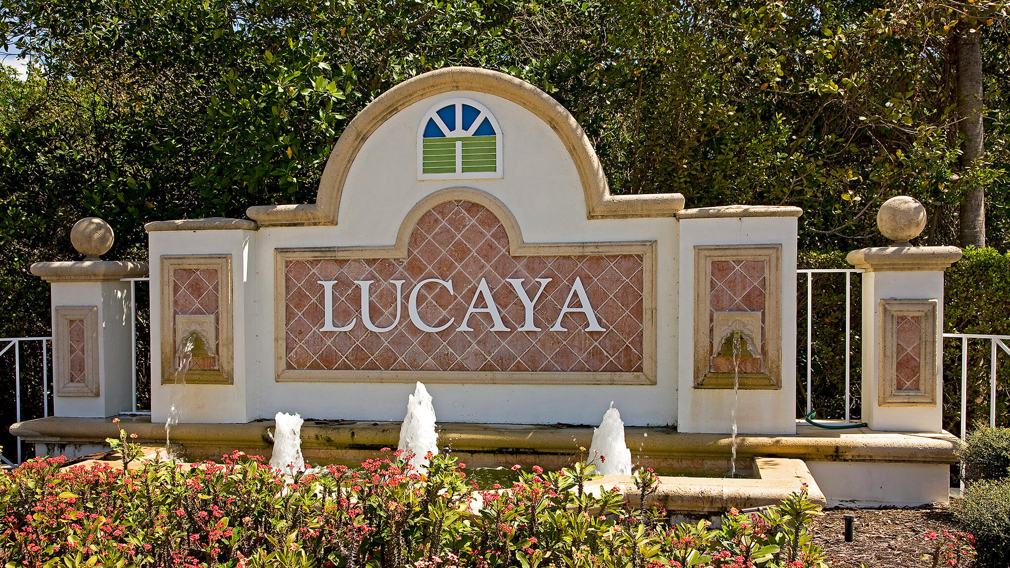 Lucaya in Fort Myers Stunning Twin Villas & Amenities Second House on the Right