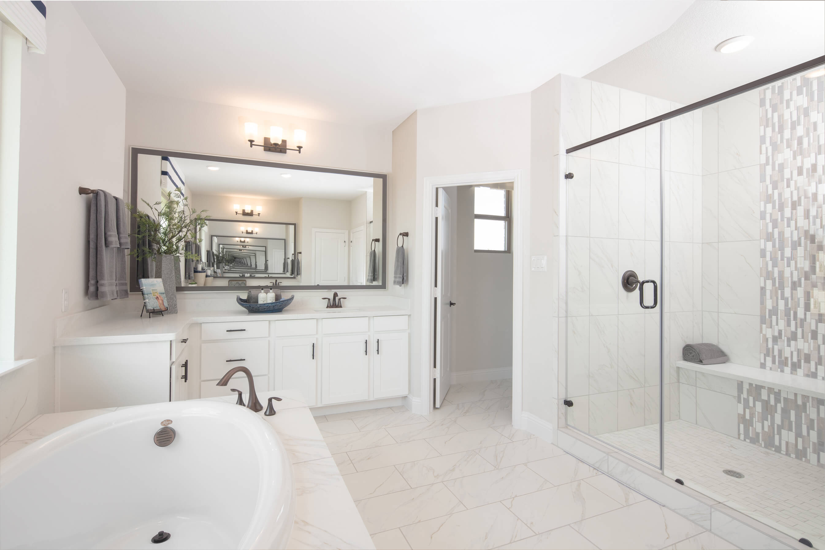 Built-In or Freestanding Tub? If you can't make up your mind, tour a Taylor Morrison model home like this one in person to see which you prefer. 